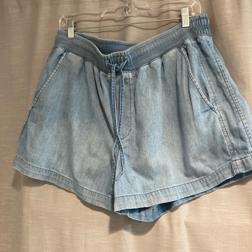 GAP, size Large